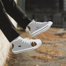 Afbeelding in Gallery-weergave laden, Most High Win: Top Canvas Shoes - White/Black
