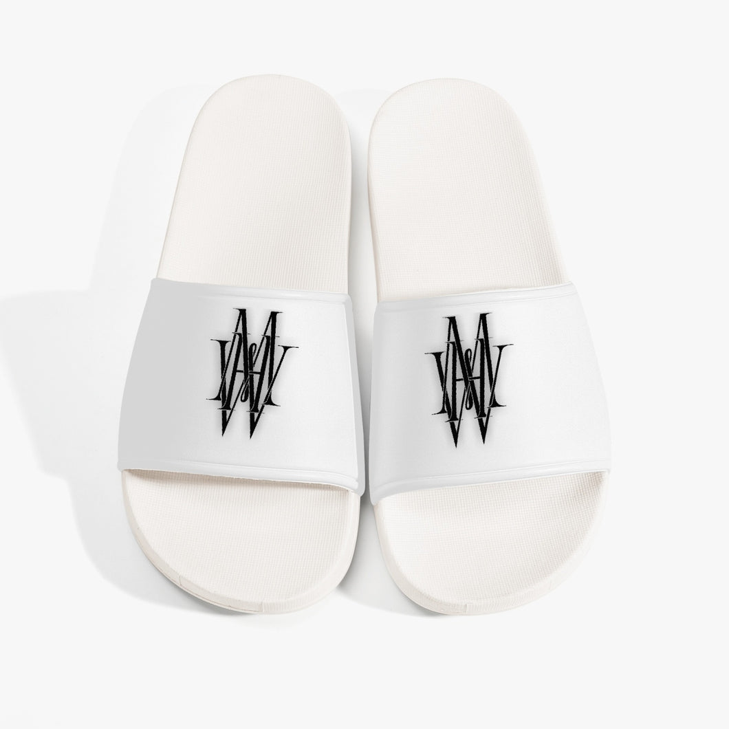 MostHighWin: Sandals - White