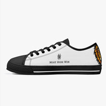 Afbeelding in Gallery-weergave laden, Most High Win: Low Canvas Shoes - White/Black
